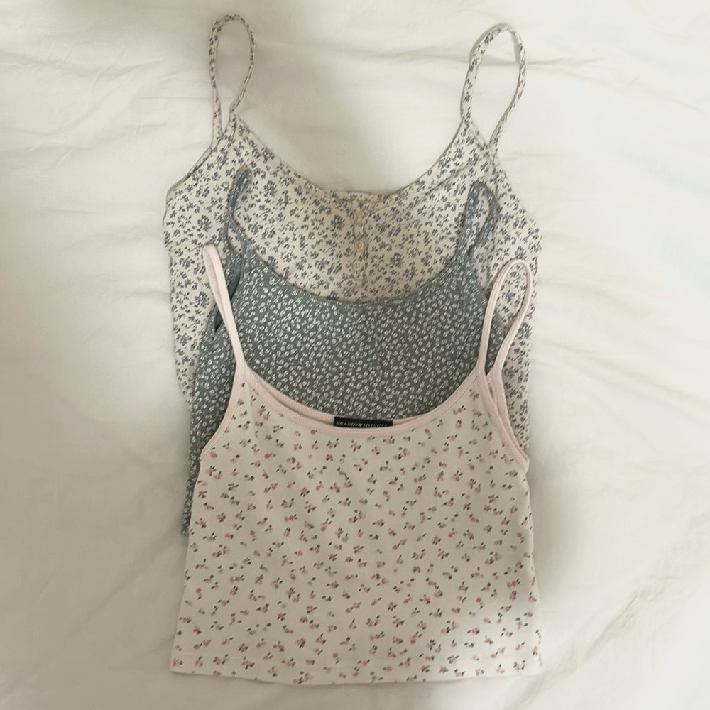 Brandy Melville floral tops bundle (3-piece)